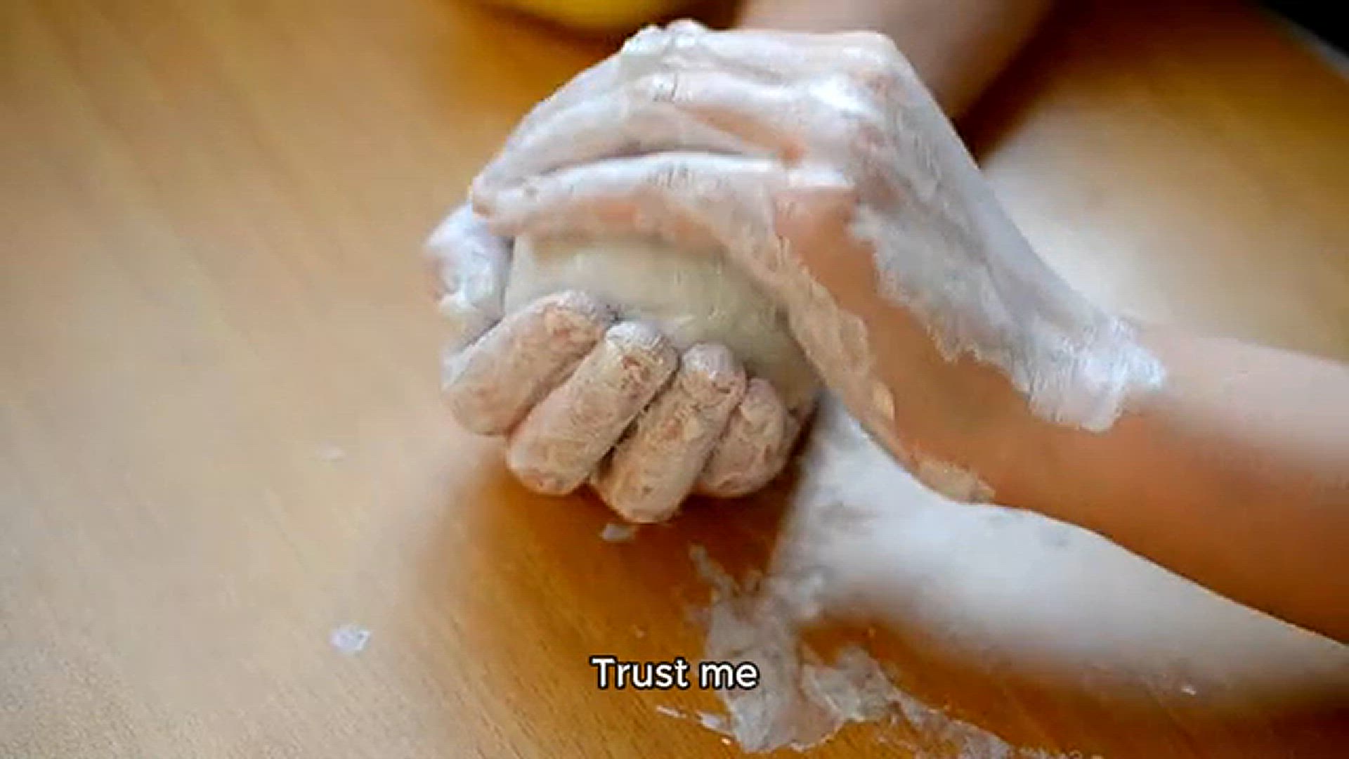 Video thumbnail for Moist banana bread recipe