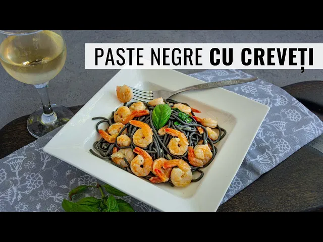 'Video thumbnail for Paste negre cu creveți și usturoi. Gata în 10 minute și arată spectaculos! | Bucate Aromate'