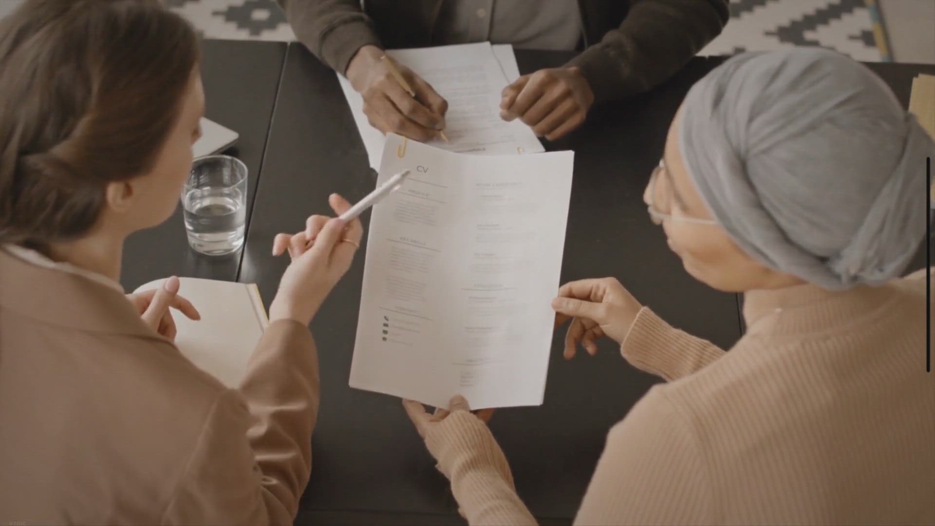 Video thumbnail for Sample Job Application Cover Letter