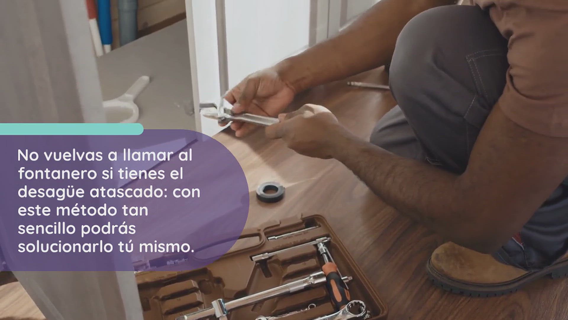 Video thumbnail for Drenaje atascado, cómo solucionarlo sin pedir ayuda al fontanero