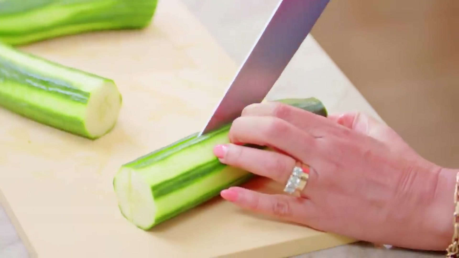 Video thumbnail for Creamy Cucumber Salad (Cucumber Salad Recipe!) (720p 24fps)