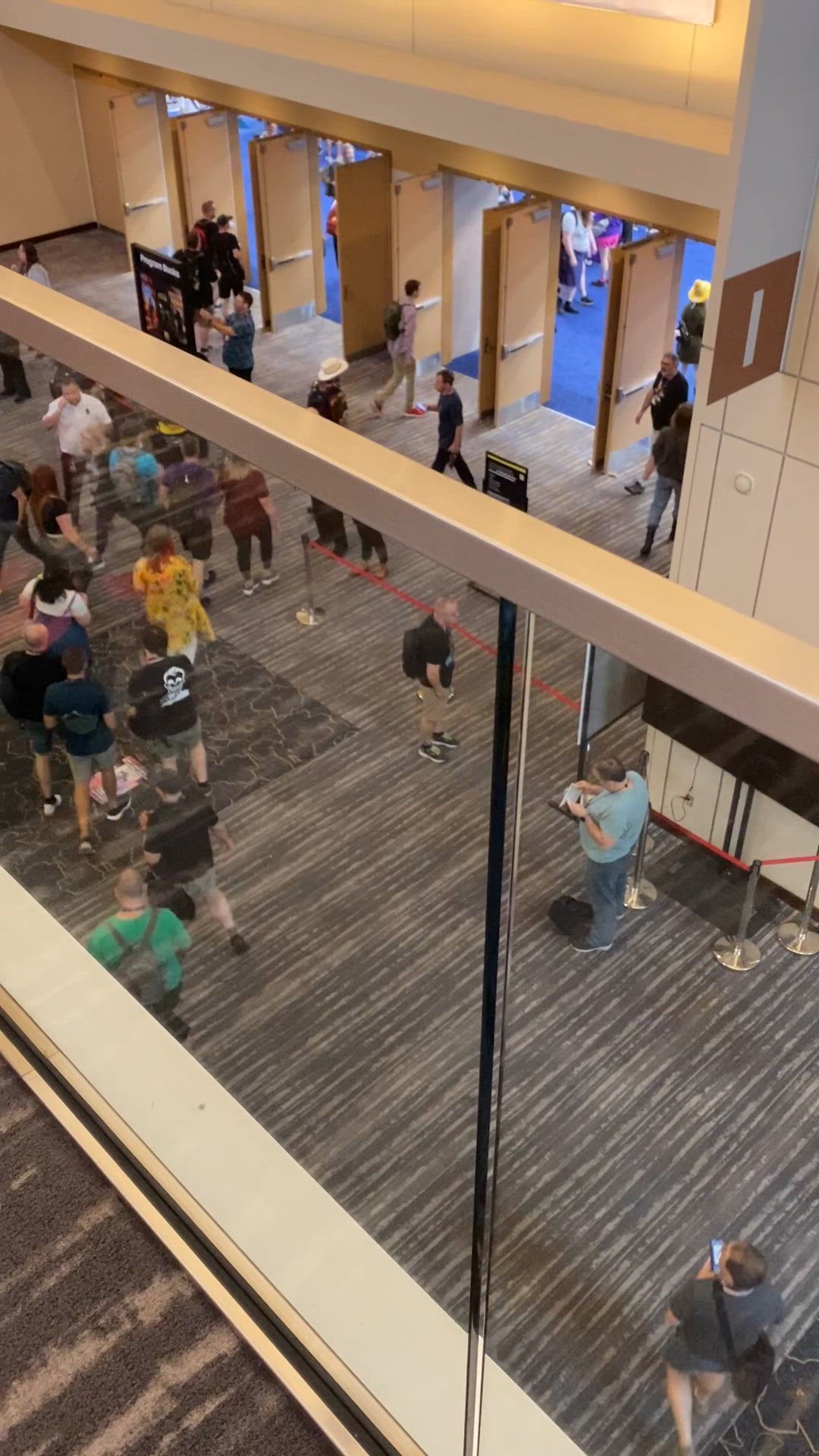 Video thumbnail for Walking of the Geeks-surprise ending