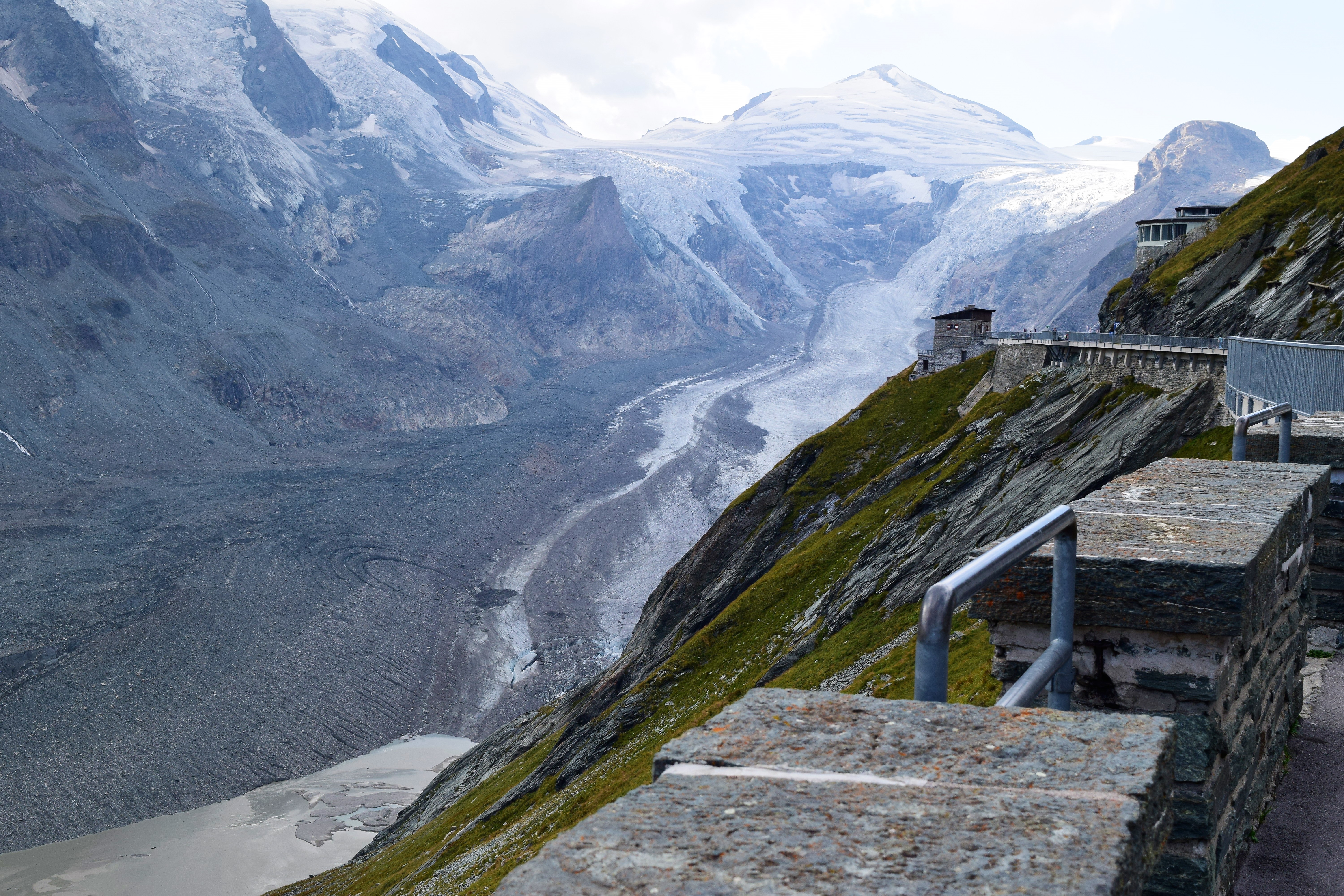 'Video thumbnail for Großglockner Hochalpenstraße im Auto - Großglockner Hochalpenstraße Streckenverlauf'