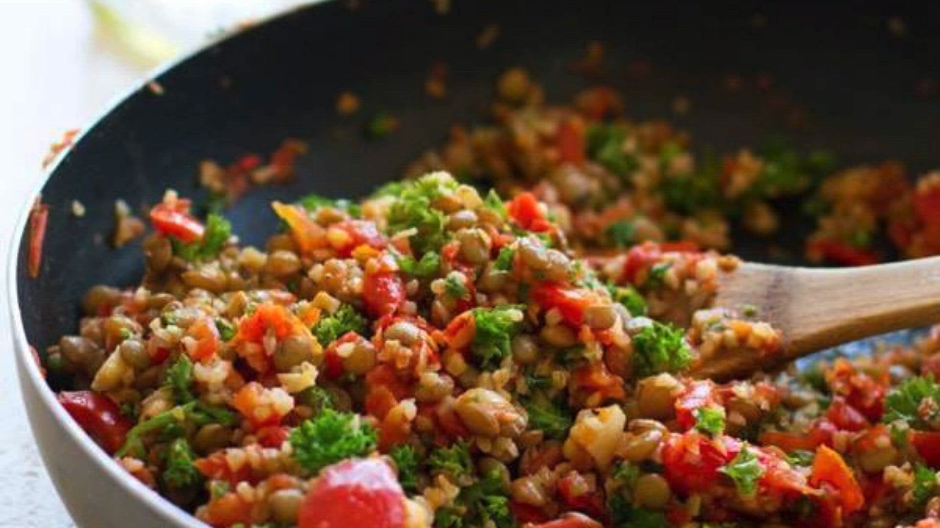 'Video thumbnail for Sauteed Garlic and Tomato Lentil Salad recipe'