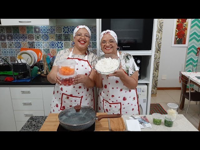 'Video thumbnail for Arroz de carreteiro - Almoço completo em uma panela só'