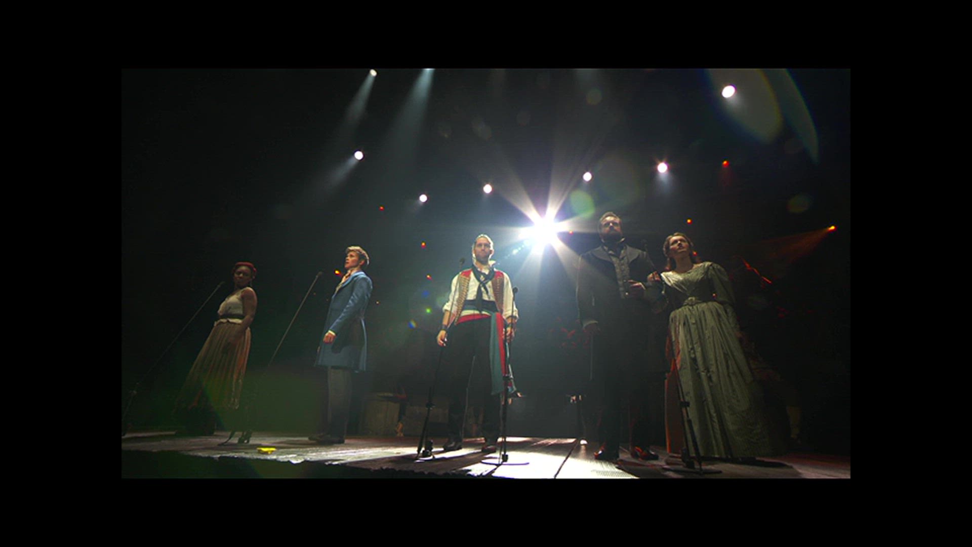 video of: Watch The Cast of LES MISERABLES Live in Concert Sing &#39;One Day More&#39;