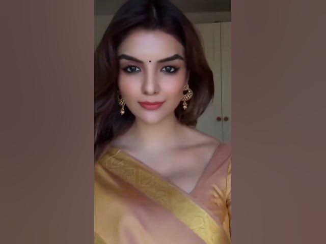 Video thumbnail for *جب عورت کو چاند سے تشبیہ دی جائے تو دل بے اختیار ہنس پڑتا ہے۔**کیونکہ چاند تو صرف ویرانہ ہے #love