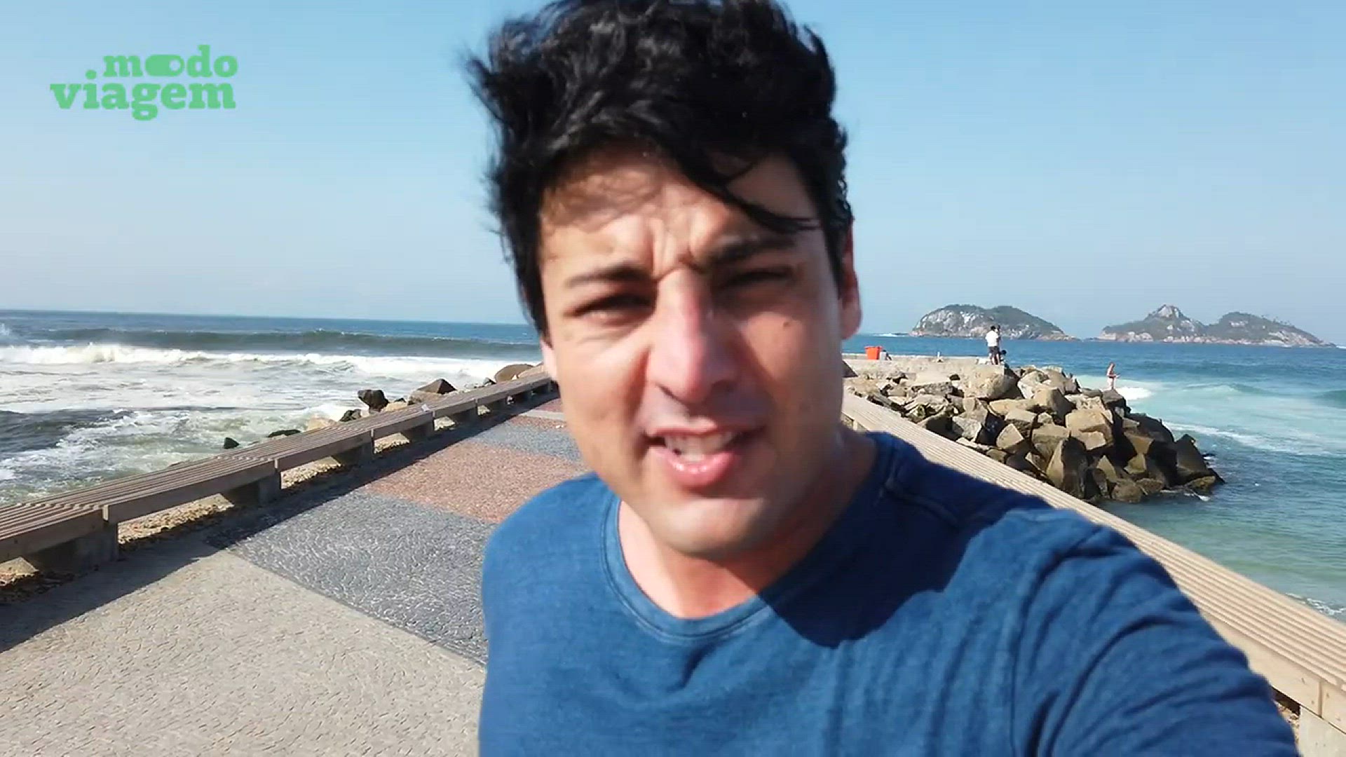 'Video thumbnail for Cachorro Faz Stand Up Paddle no Rio de Janeiro: Uma Aventura Imperdível! 🐶🌊✨'