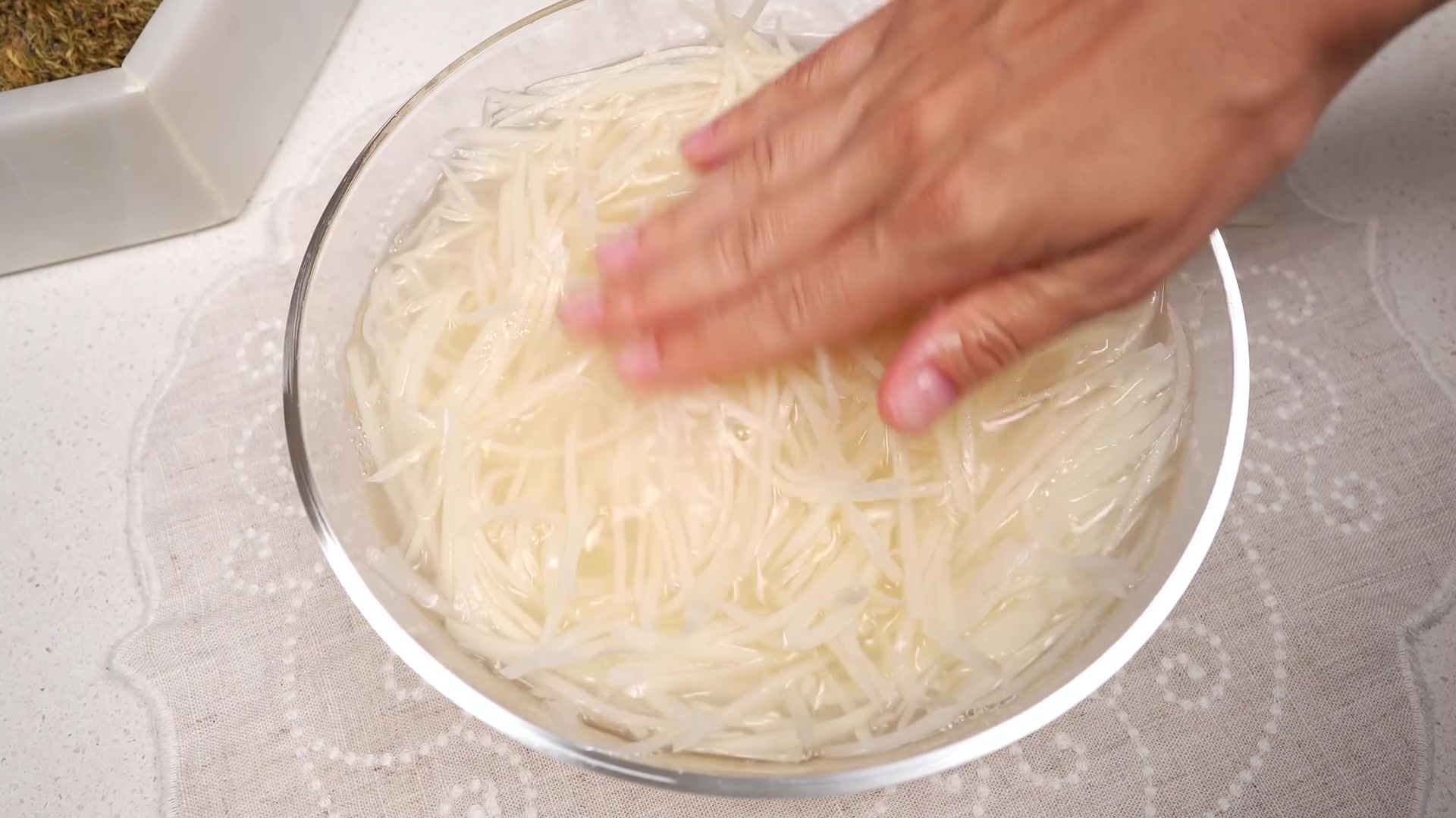 Video thumbnail for Wenn Sie 3 Kartoffeln und 3 Eier haben, machen Sie dieses köstliche Abendessen! ASMR (1080p 30fps)