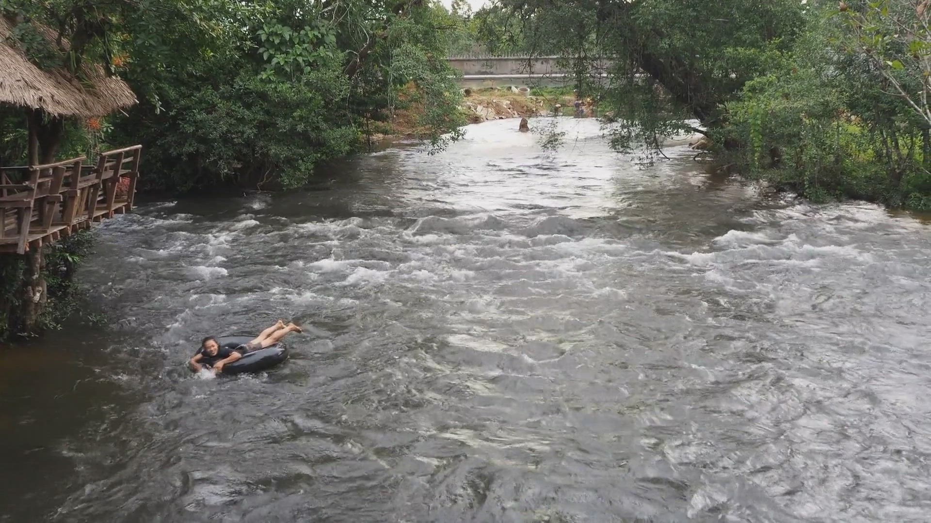 'Video thumbnail for Ultimate Guide to Tubing the Salt River in Arizona'