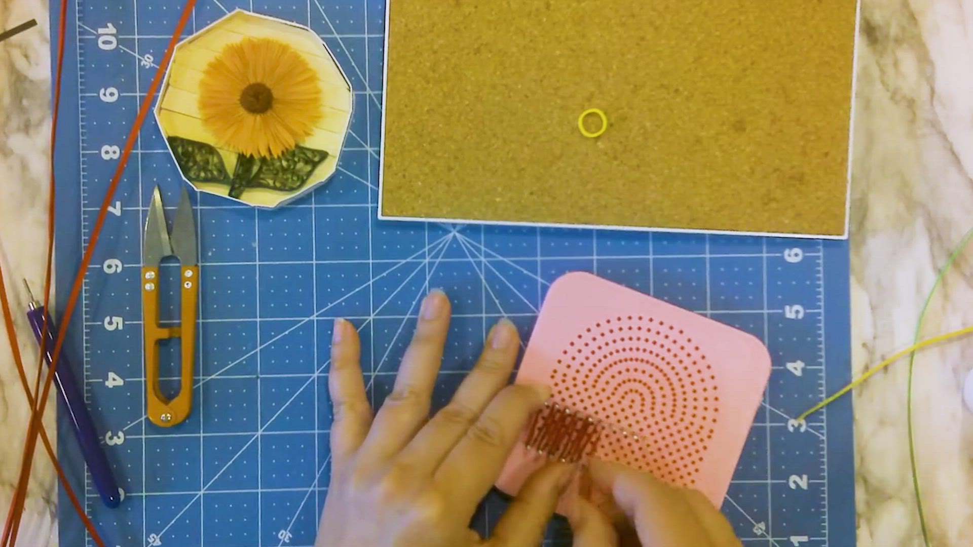 Video thumbnail for Make a pretty flower magnet!