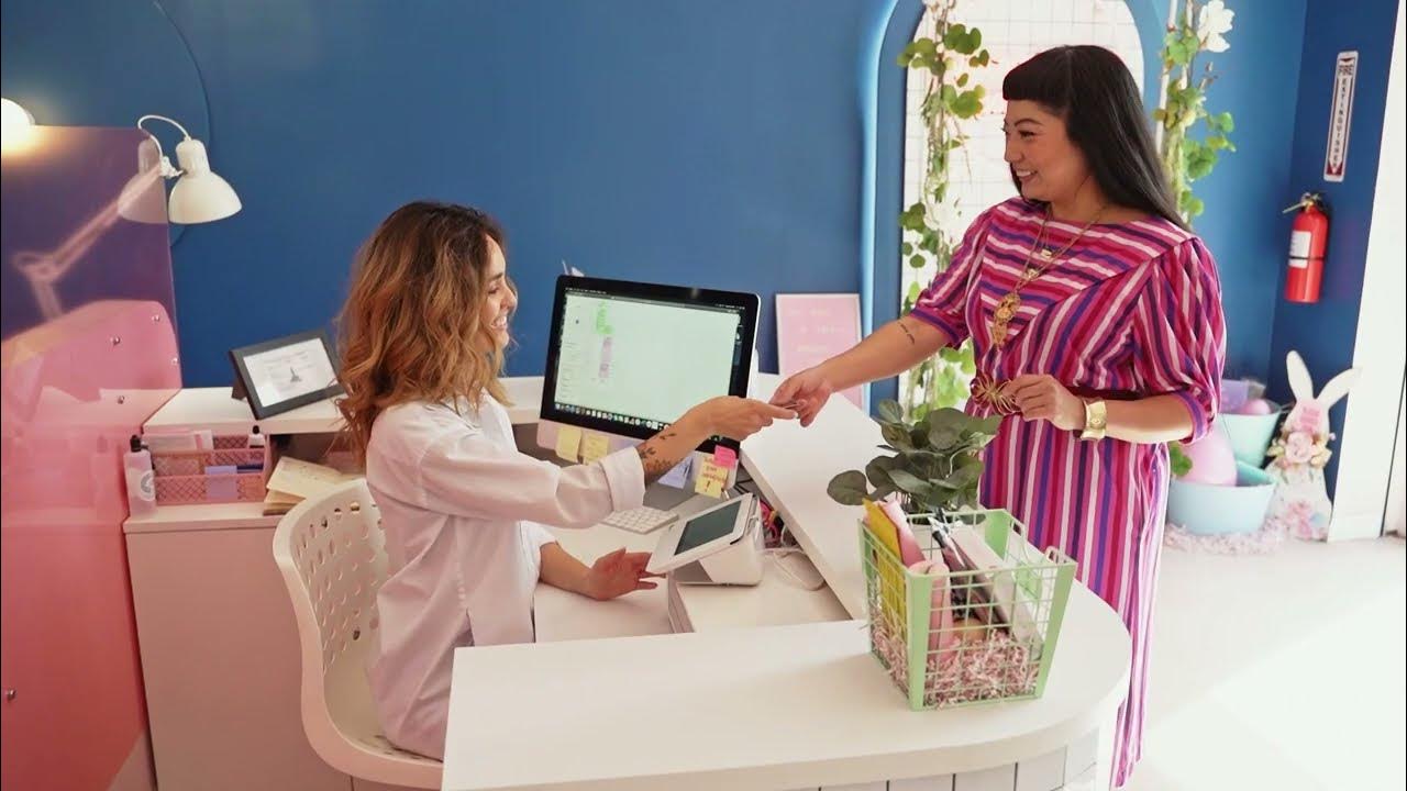 Video thumbnail for Body Language Tips For Customer Service