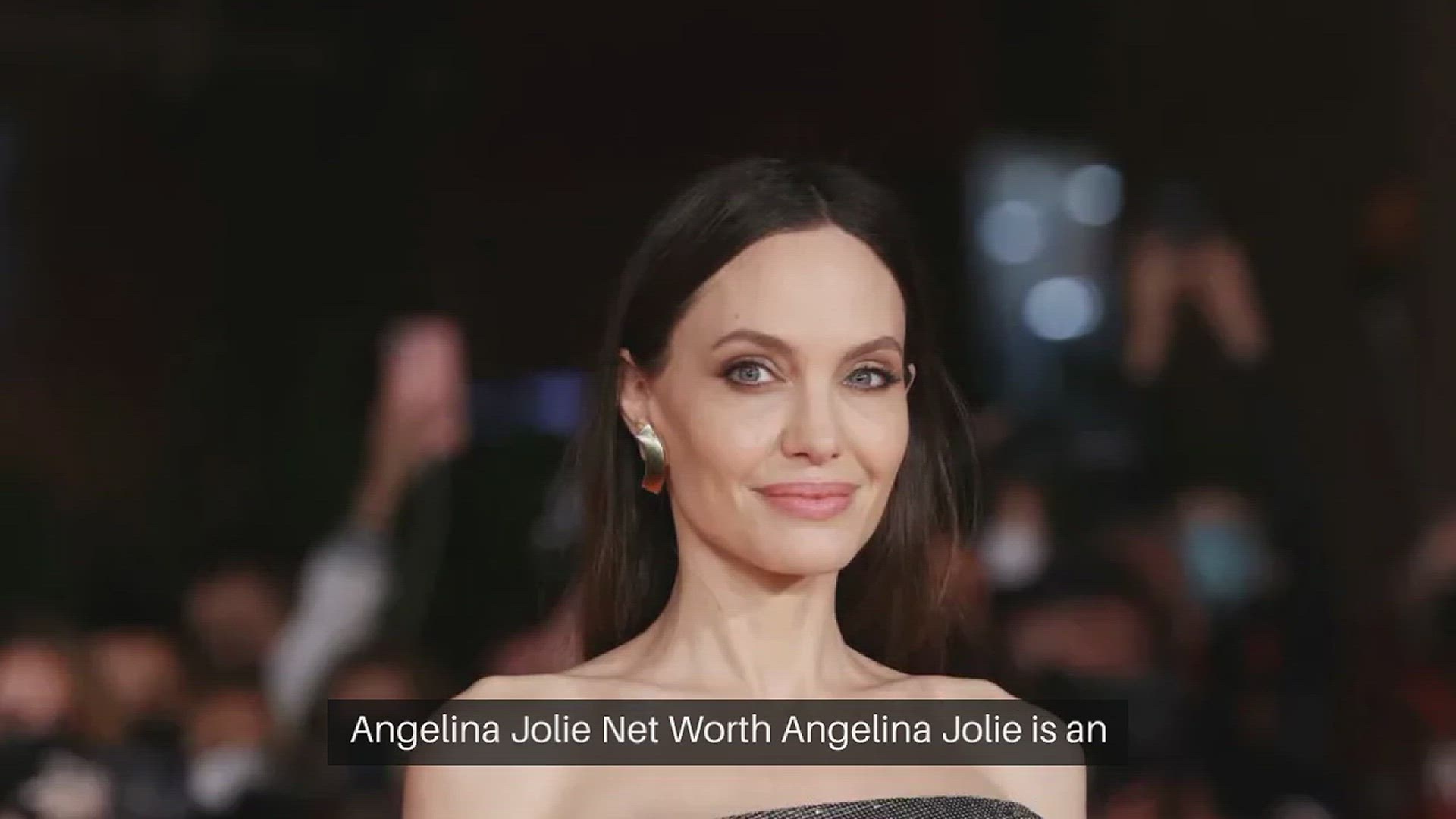 'Video thumbnail for Angelina Jolie Net Worth'