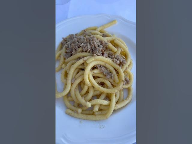 'Video thumbnail for Che bigolo! Con sugo d鈥檃nitra 馃構 #food #pastafresca #italianfood'