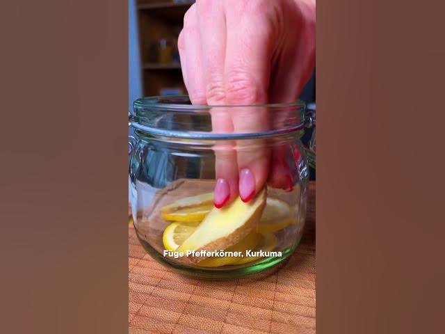 'Video thumbnail for Zitronen-Ingwer-Elixier - Der Boost für dein Immunsystem! #shorts'