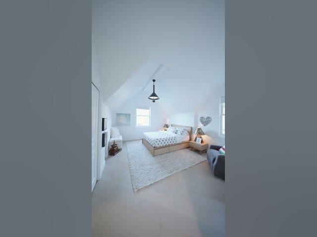 Video thumbnail for MODERN EUROPEAN MASTERPIECE