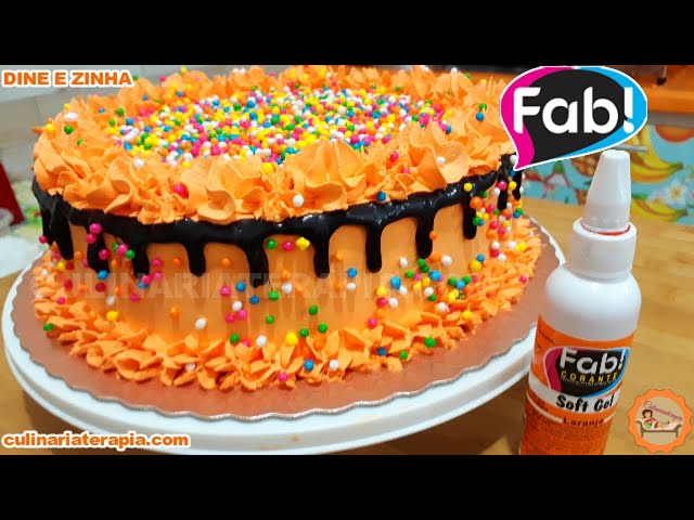 'Video thumbnail for Bolo de Cenoura Recheado e Decorado para Festas @Culinariaterapia'
