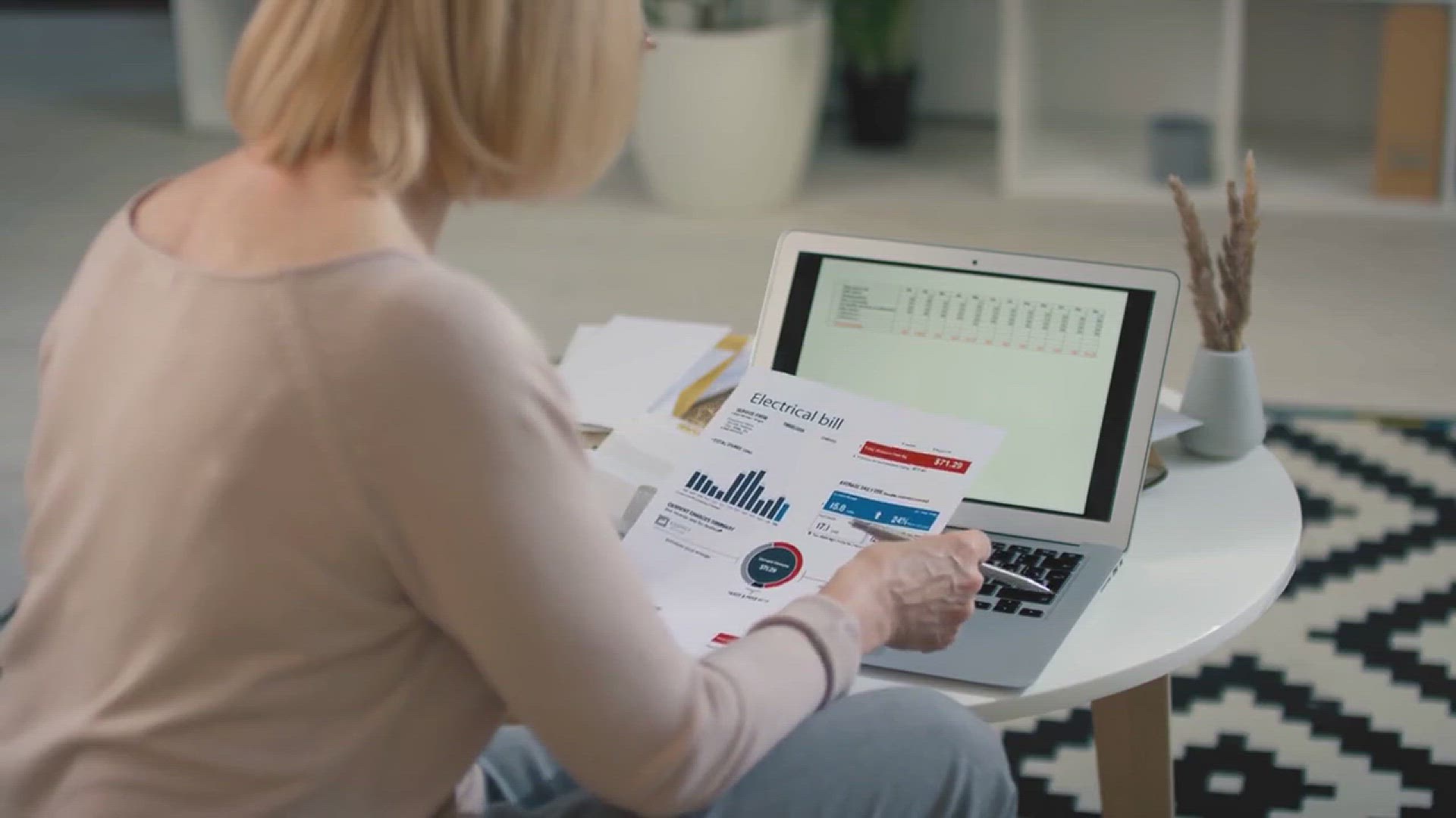 'Video thumbnail for Achieve Financial Independence Today'