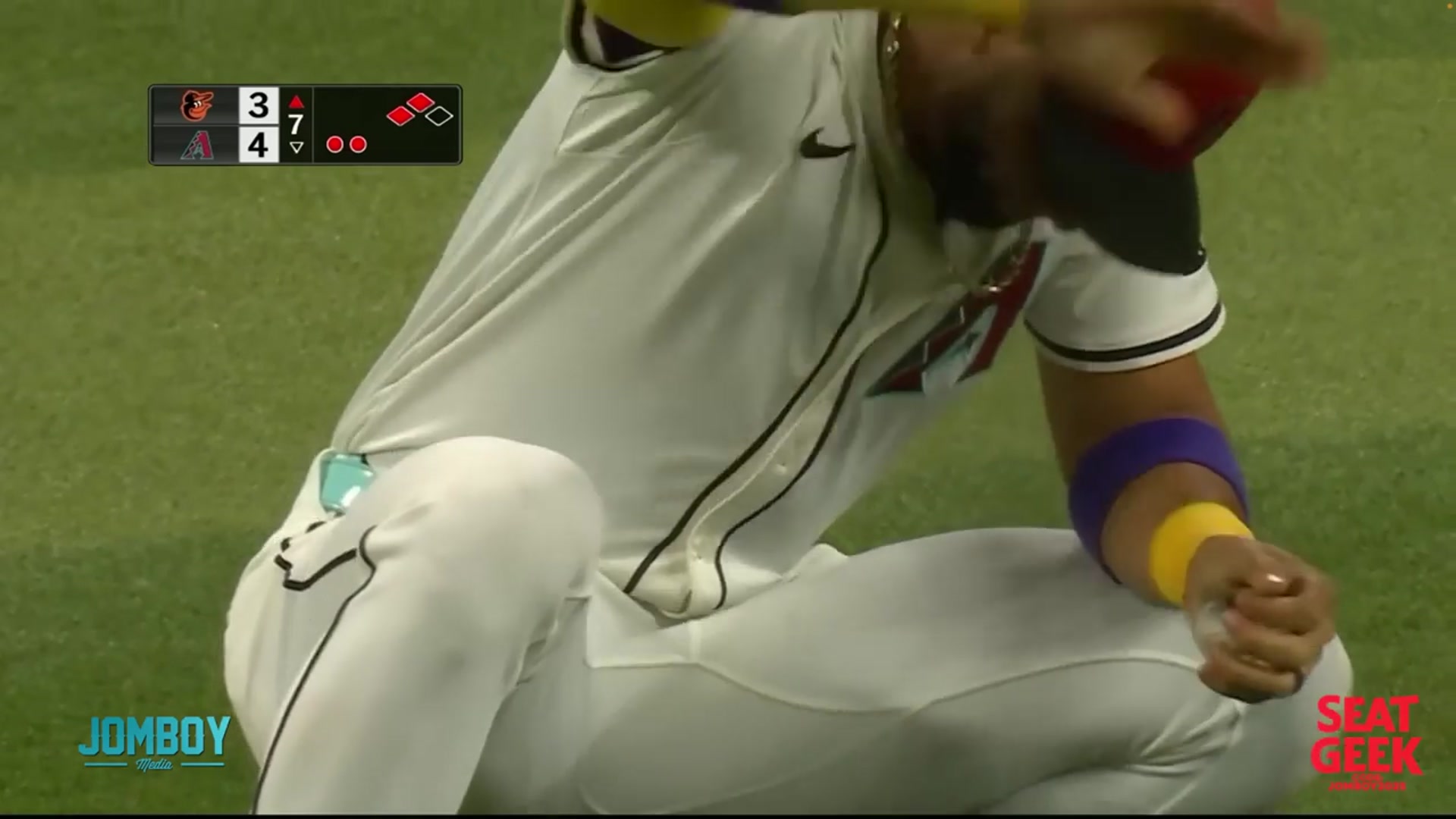 'Video thumbnail for Umpires leave the Orioles and Diamondbacks confused because they didn't make a call, a breakdown'