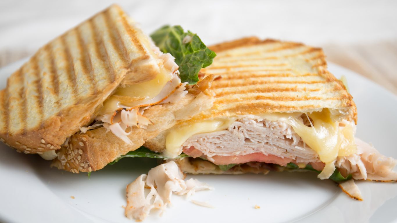 'Video thumbnail for Quick and Easy Recipe for Grinder Sandwich'