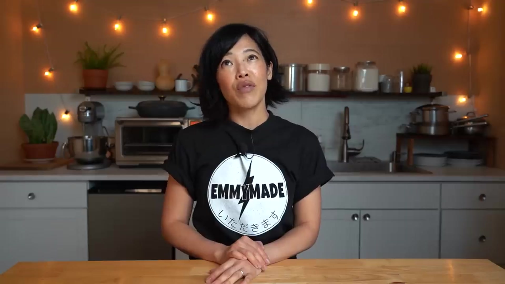 Video thumbnail for Are Bethenny Frankel_s 3-Ingredient_ 30-Minute Bagels Good_(720P_HD)