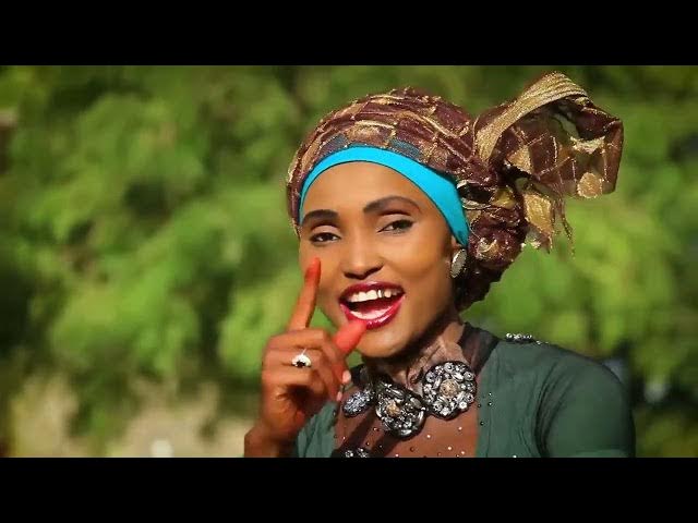 Video thumbnail for Jomu Gudali Abbo part 1| Old Music Video | Hauwa Fullou Yar Fulanin Gombe