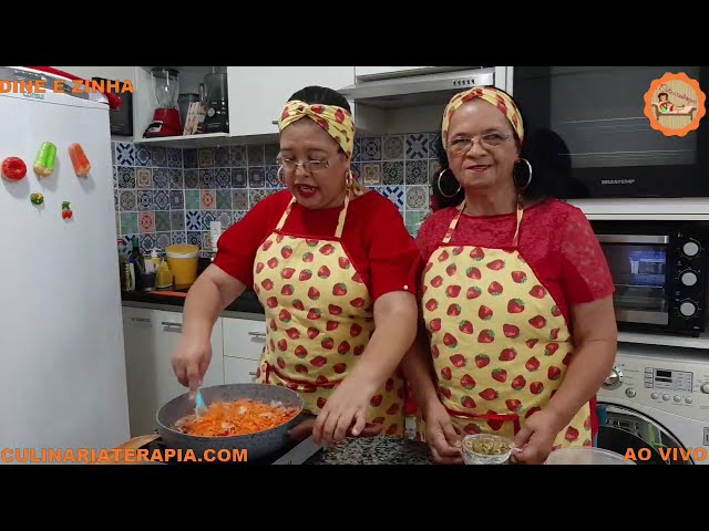 'Video thumbnail for Farofa Especial Úmida e Leve Para a Ceia de Ano Novo - Receita Fácil'