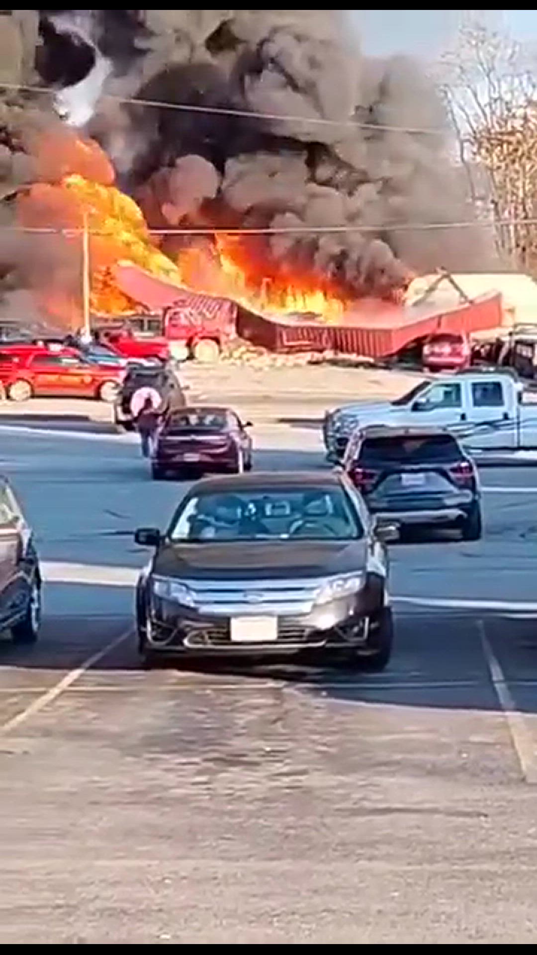 Video thumbnail for Victims killed and injured in explosion at Hillsboro Jimbo's Auto Repair identified