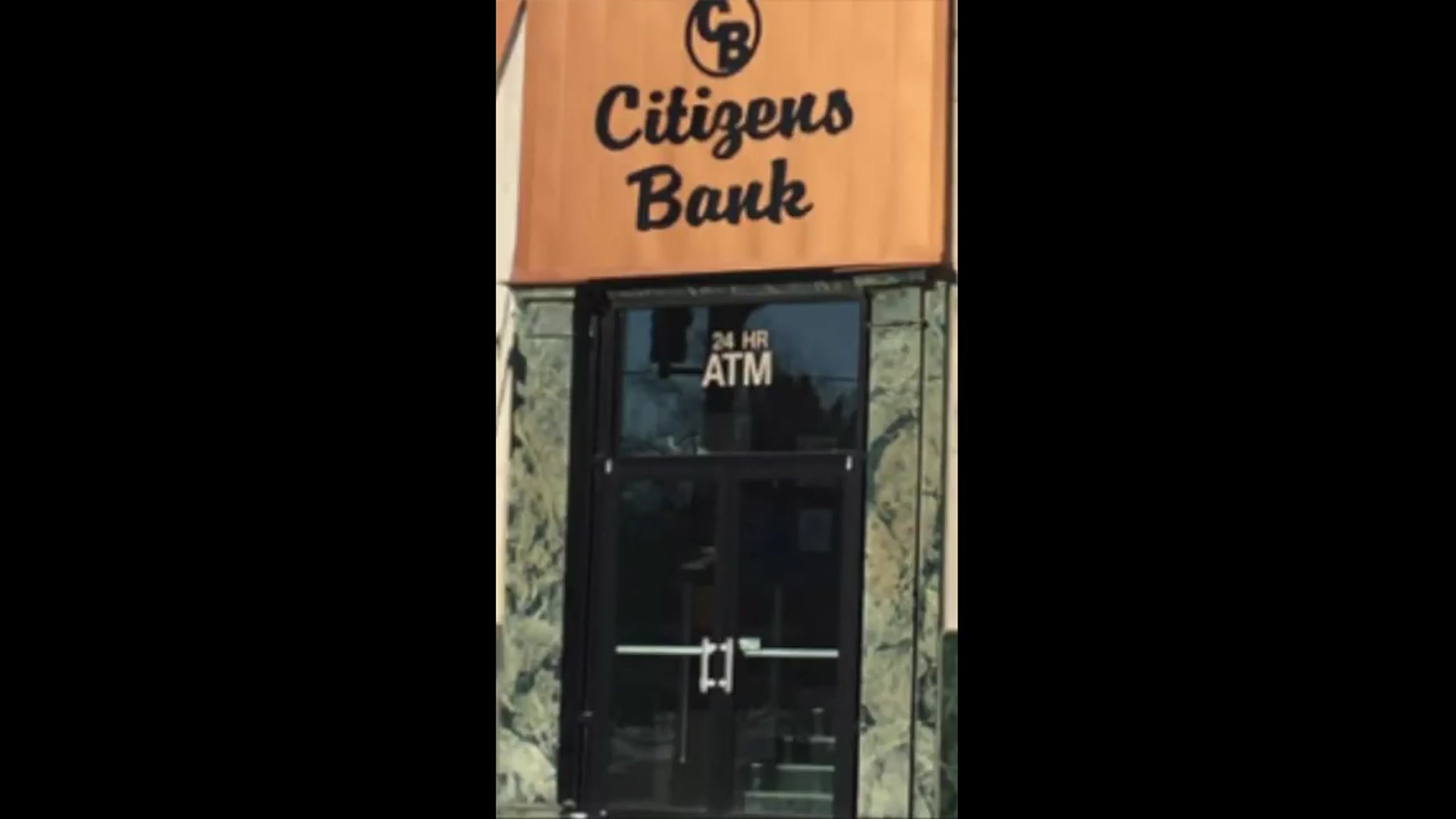 'Video thumbnail for ryan scribner espanol: colapso de citizens bank: qué significa para tus depósitos'