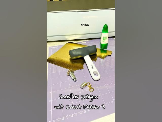 Video thumbnail for SnapPap prägen mit Cricut Maker 3 ⚜️Goldfarbenen Anhänger plotten #springonshorts #plotter