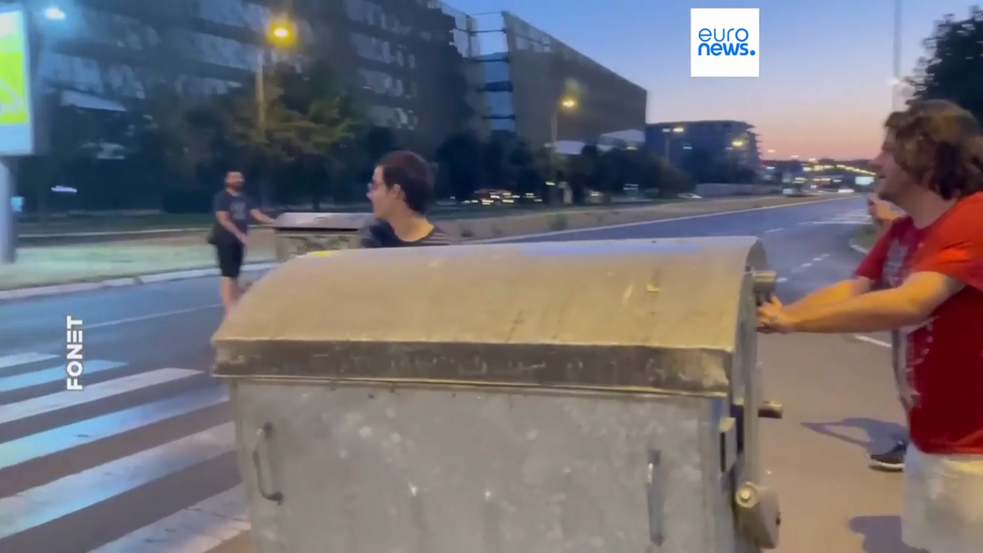 'Video thumbnail for Thousands set up street blockades in Serbia after arrests of anti-government protesters'