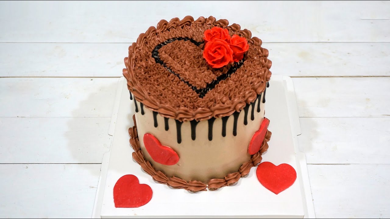 Video thumbnail for Chocolate heart cake design for birthday