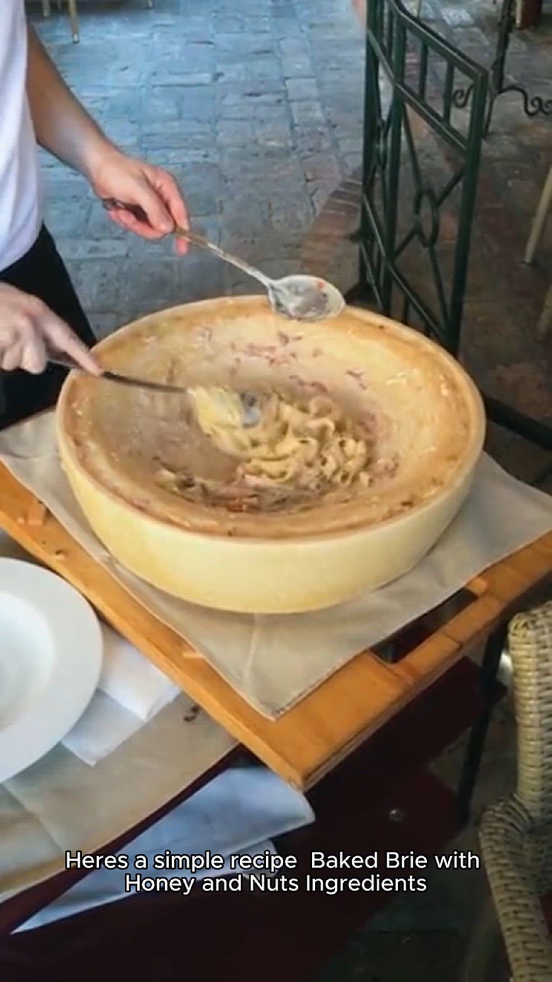Video thumbnail for Baked Brie Appetizer
