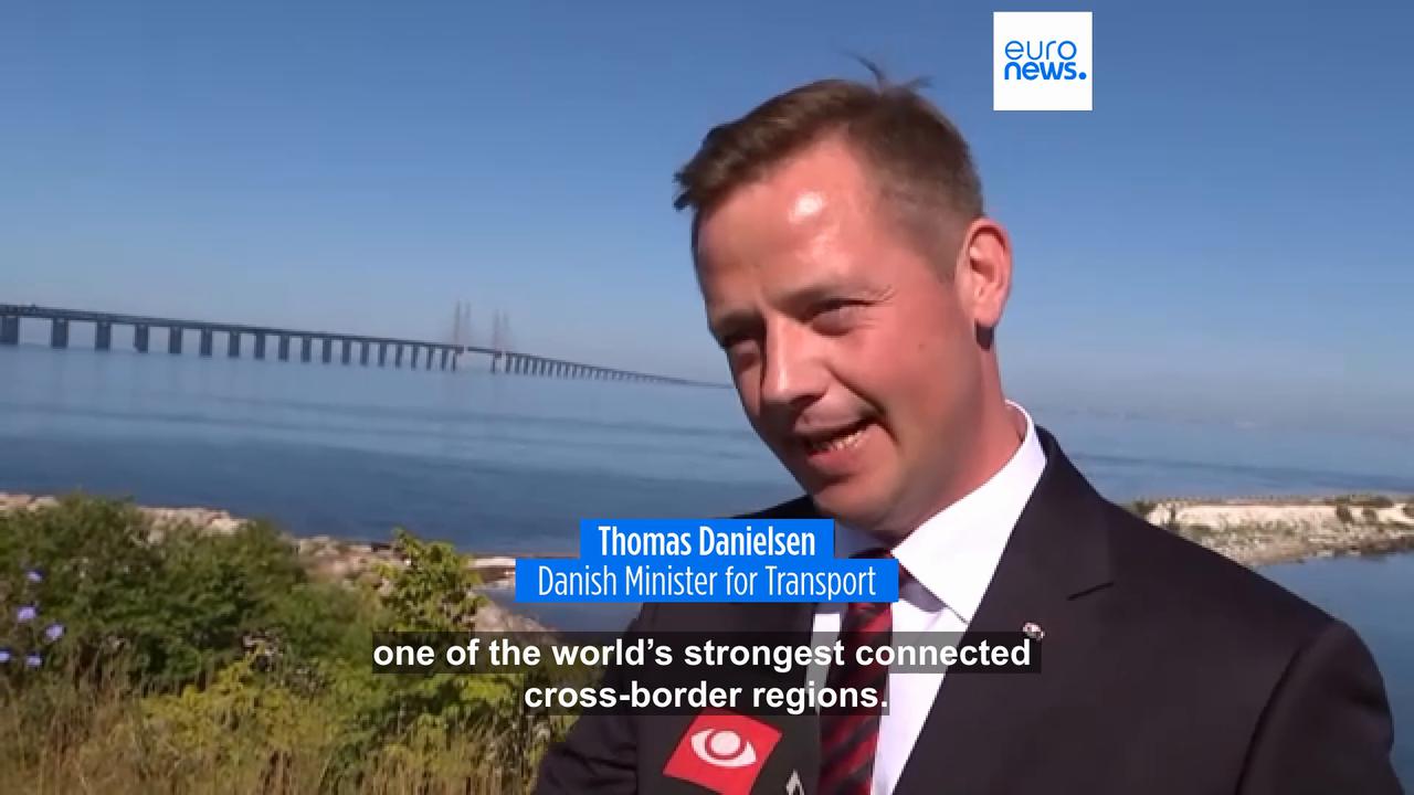 'Video thumbnail for Royals attend ceremony celebrating 25th annivesary of Øresund Bridge connecting Denmark and Sweden'
