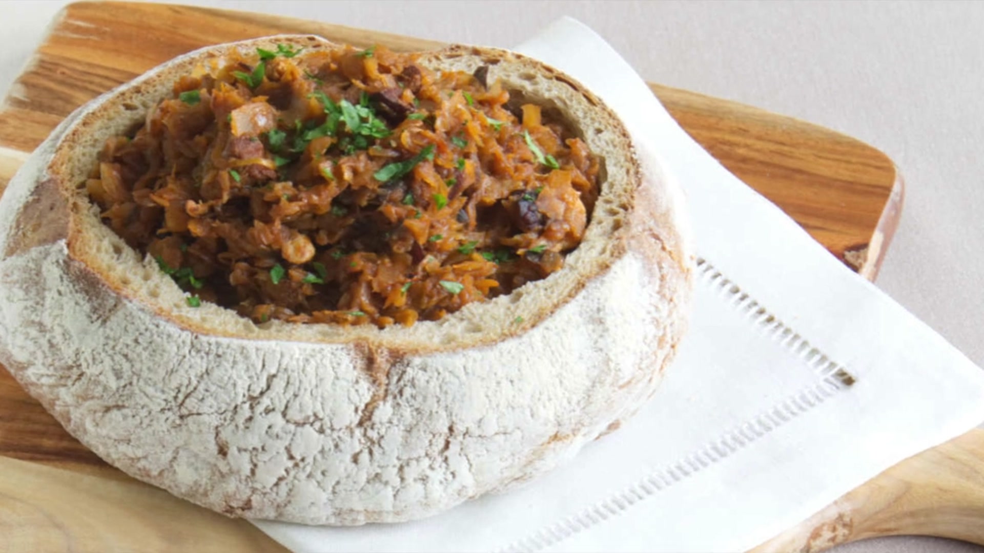 Video thumbnail for Polish Bigos Recipe - Traditional Polish Hunter's Stew - One pot recipe! (720p 30fps)