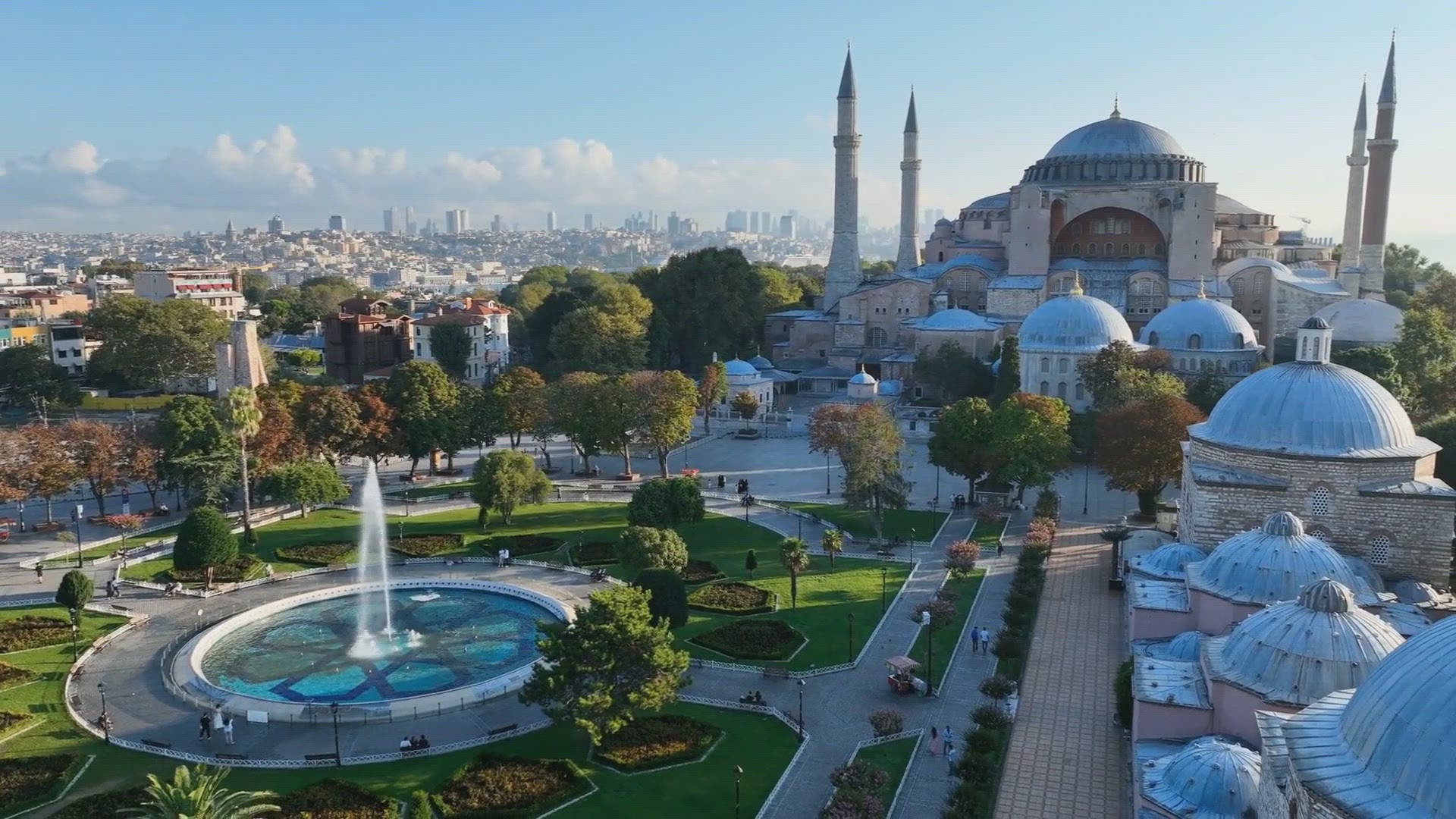 'Video thumbnail for Exploring Istanbul's Climate: A Year-Round Travel Guide'