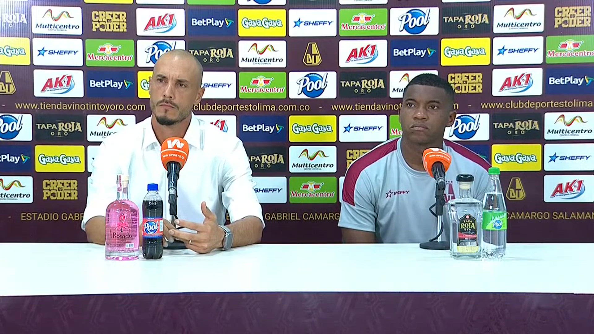 'Video thumbnail for Rueda de prensa del Deportes Tolima tras la derrota ante Fortaleza - Liga BetPlay 1 2024'