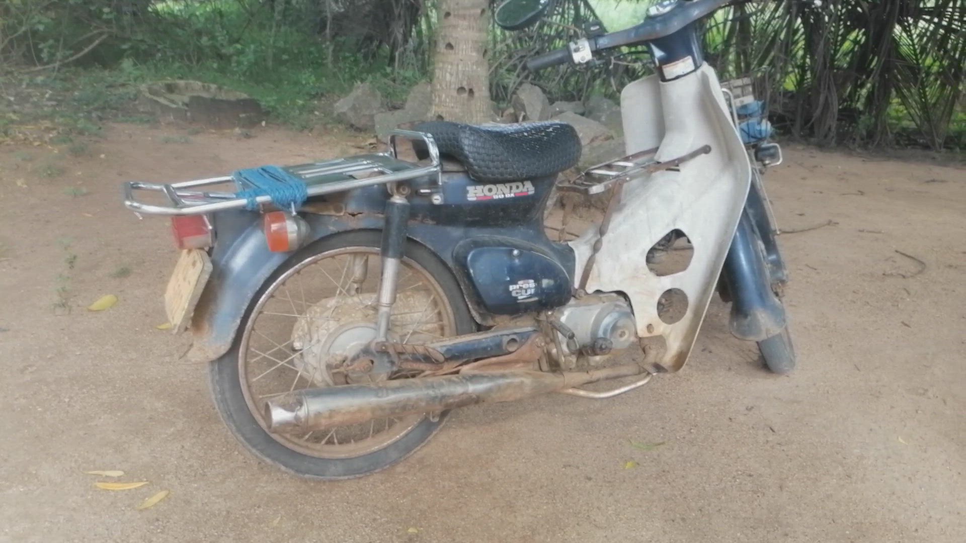 Video thumbnail for Vintage mate bike