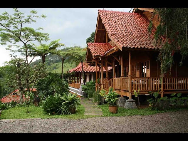 Video thumbnail for Villa Jati Pagerwangi Interior