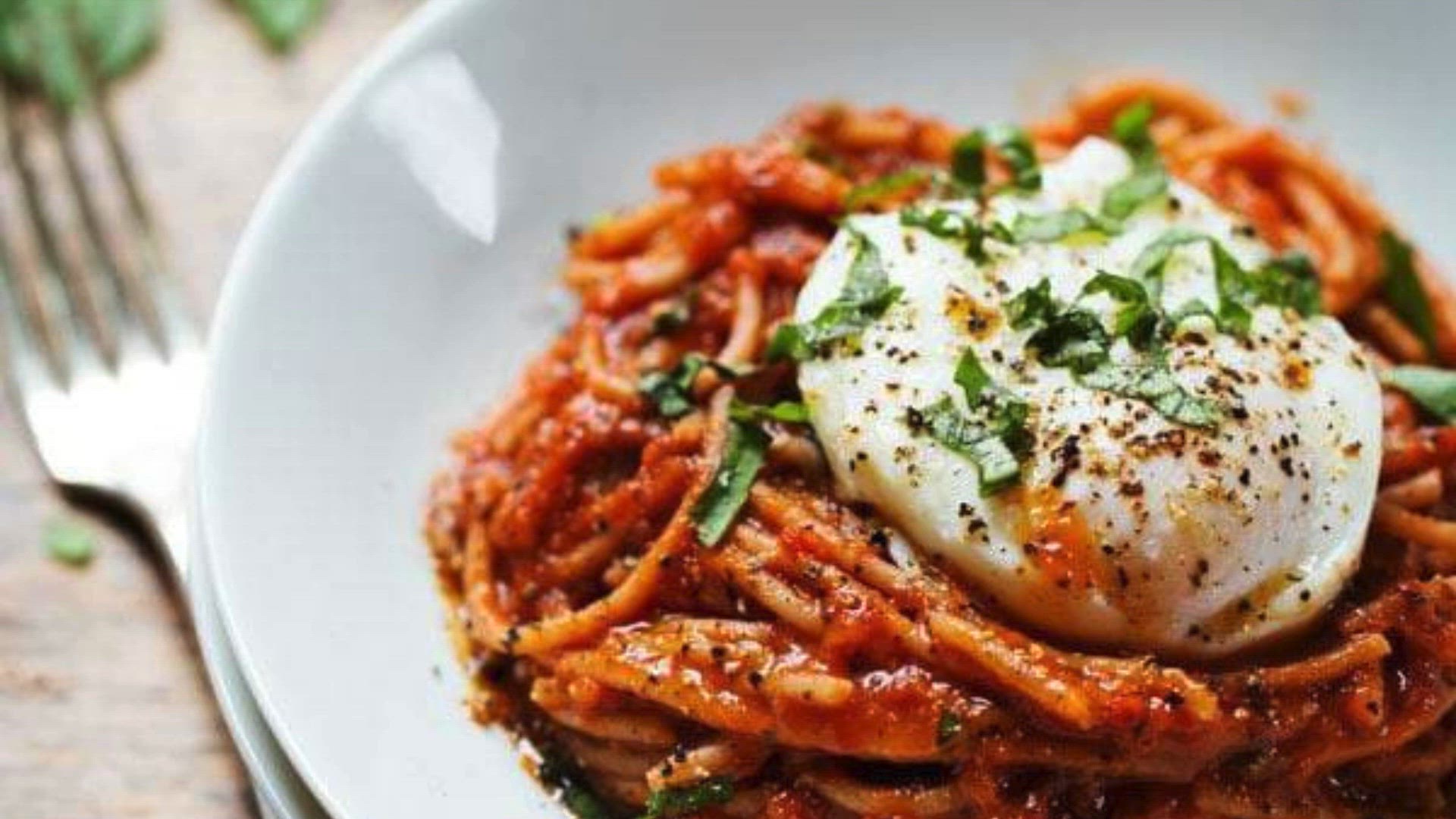 'Video thumbnail for Spaghetti Marinara with Poached Eggs recipe'