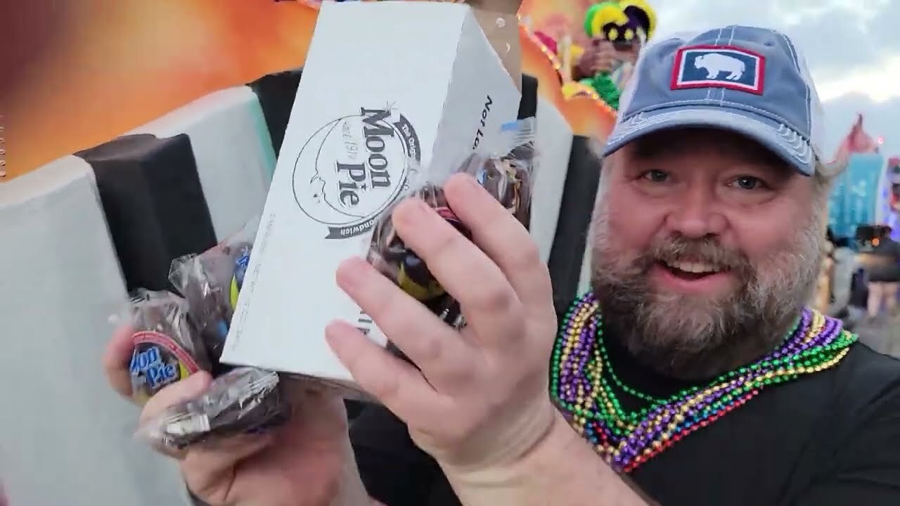 Video thumbnail for Traditional Food from Alabama Every Tourist Must Eat!
