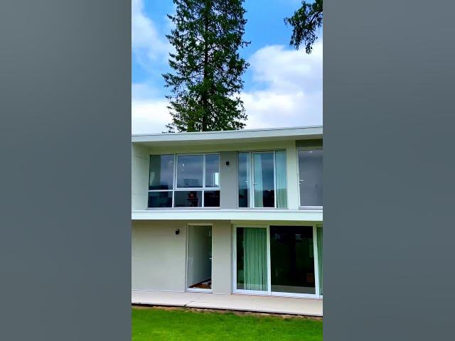 Video thumbnail for White Prefab Home