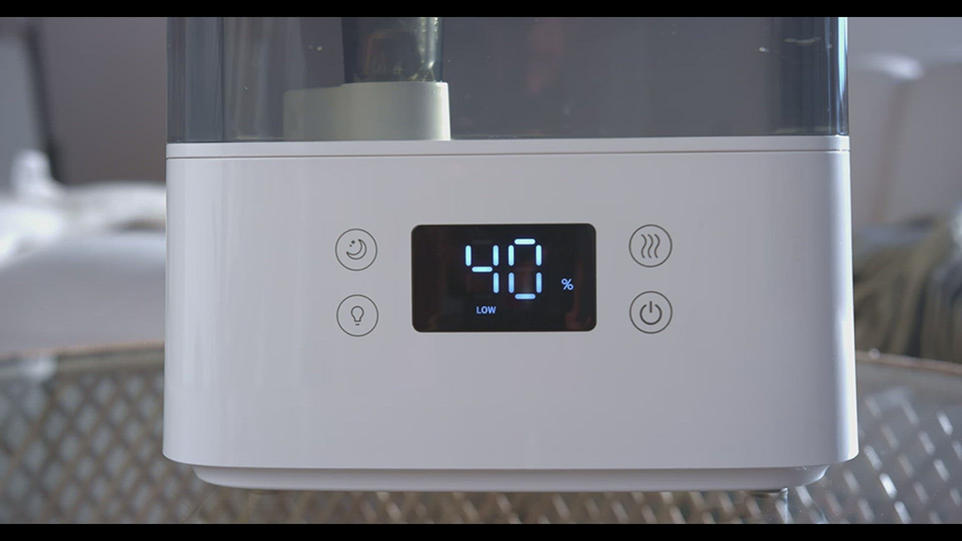 'Video thumbnail for LEVOIT Humidifiers for Bedroom Large Room Home, (6L) Cool Mist Top Fill Essential Oil Diffuser'
