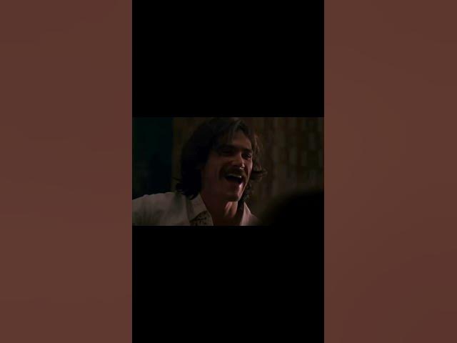 'Video thumbnail for QUASE FAMOSOS: Adolescente incel mente para partir em loucas desventuras acompanhando uma banda.'