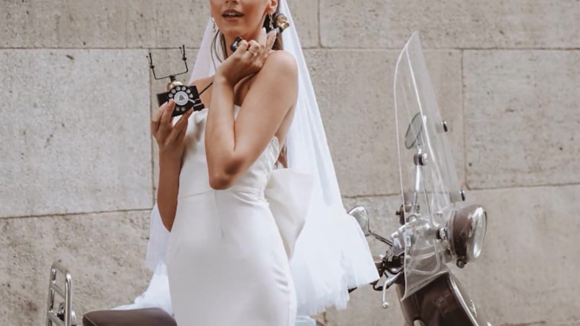 Video thumbnail for What No One Tells You About Getting Married at a Registry Office (Tips from Real Brides)