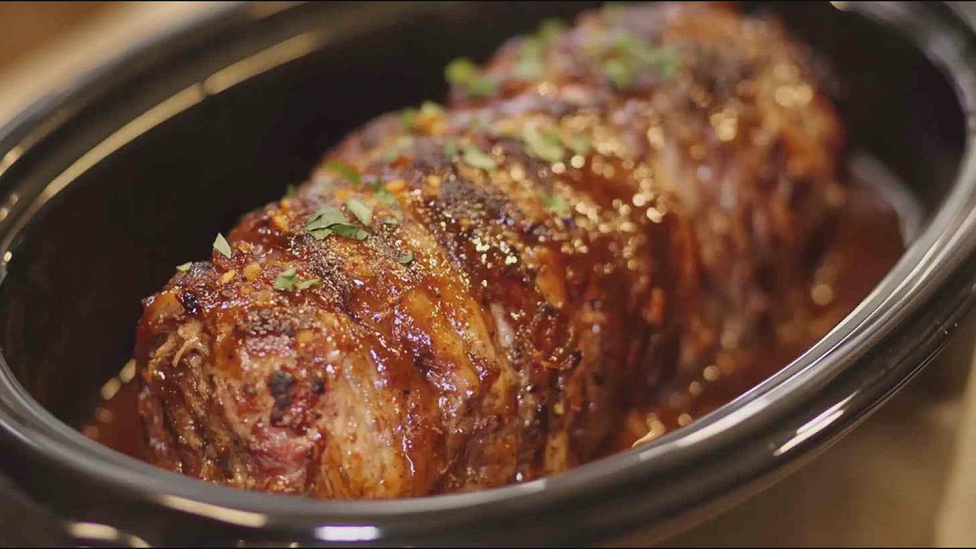 'Video thumbnail for Juicy BBQ Pulled Pork Tenderloin Crock Pot Recipe'
