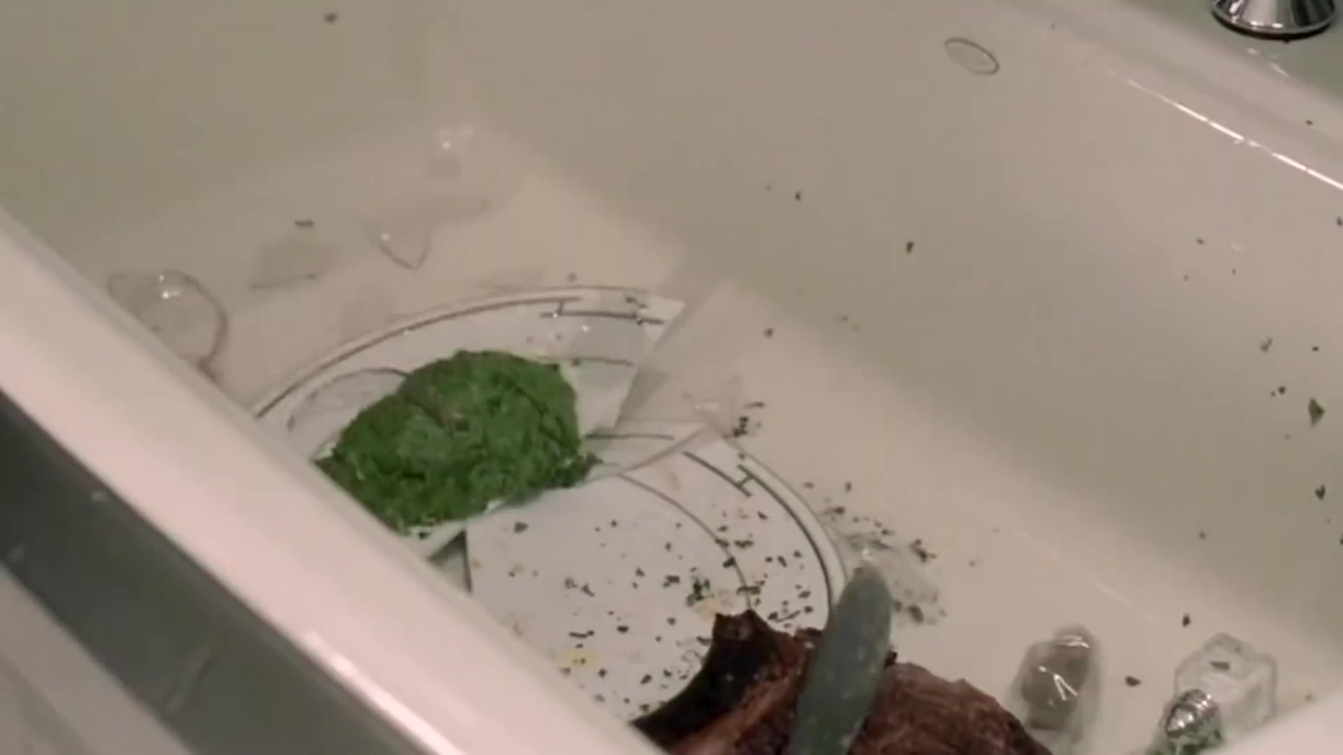 'Video thumbnail for This Is The Only Way To Reheat Leftover Steak'