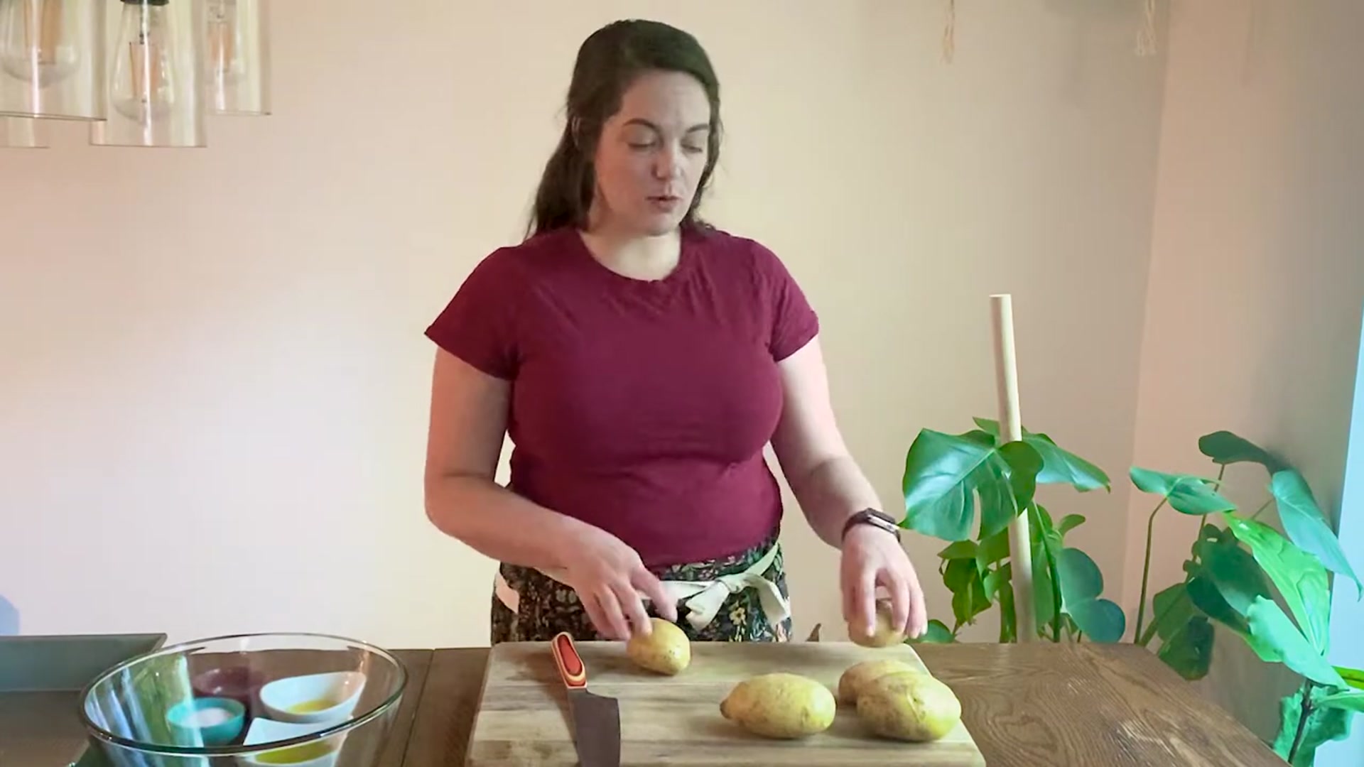Video thumbnail for SHOW OFF with this Garlic-Parmesan Melting Potatoes Recipe!! ¦ Buttery & Crispy ¦ Taste The Trend (720p 30fps)