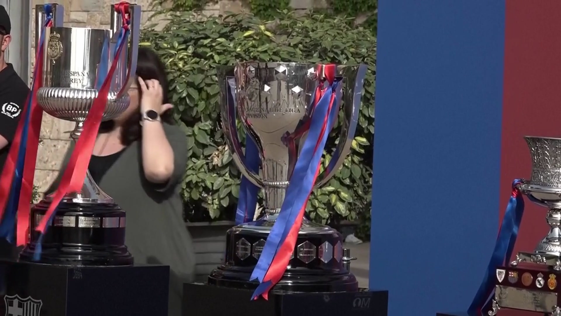 'Video thumbnail for President and fans of Barcelona offer trophies up to the Virgin Mary of Montserrat'
