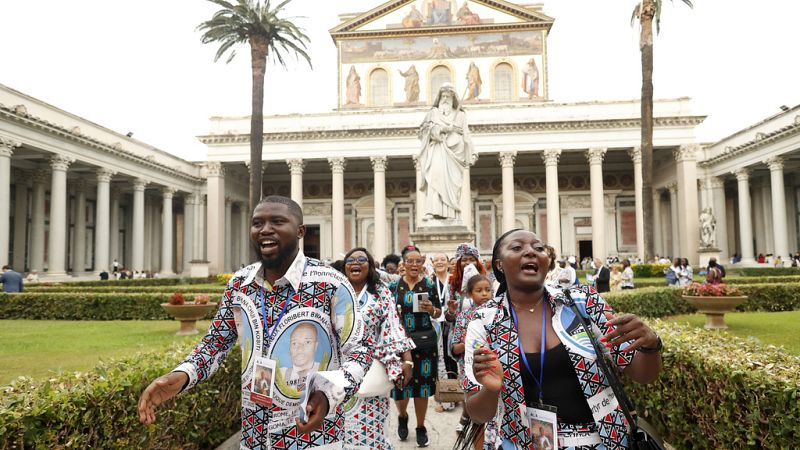 'Video thumbnail for Vatican beatifies Congolese customs worker killed in 2007 for refusing bribe'